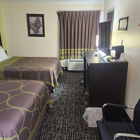 Super 8 By Wyndham Galesburg Hotel Kültér fotó